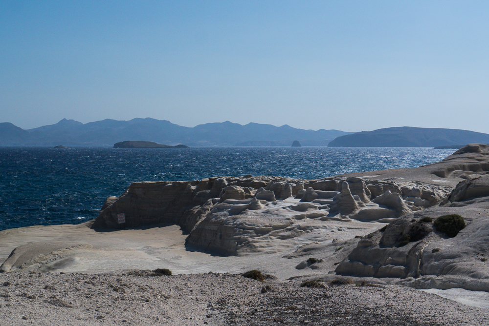 Księżycowy krajobraz Milos